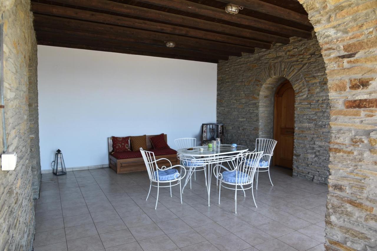 Andros Escape Condos Korthio Екстериор снимка
